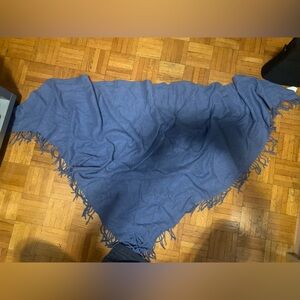 Wilfred 100% wool triangle fringe scarf